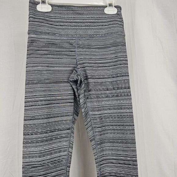 Athleta HIGH RISE JACQUARD CHATURANGA™ 7/8 TIGHT Size XS Black - Picture 4 of 8